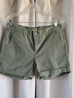 Levi's Olive Green Roll-Cuff Women's Chino Shorts Size 30